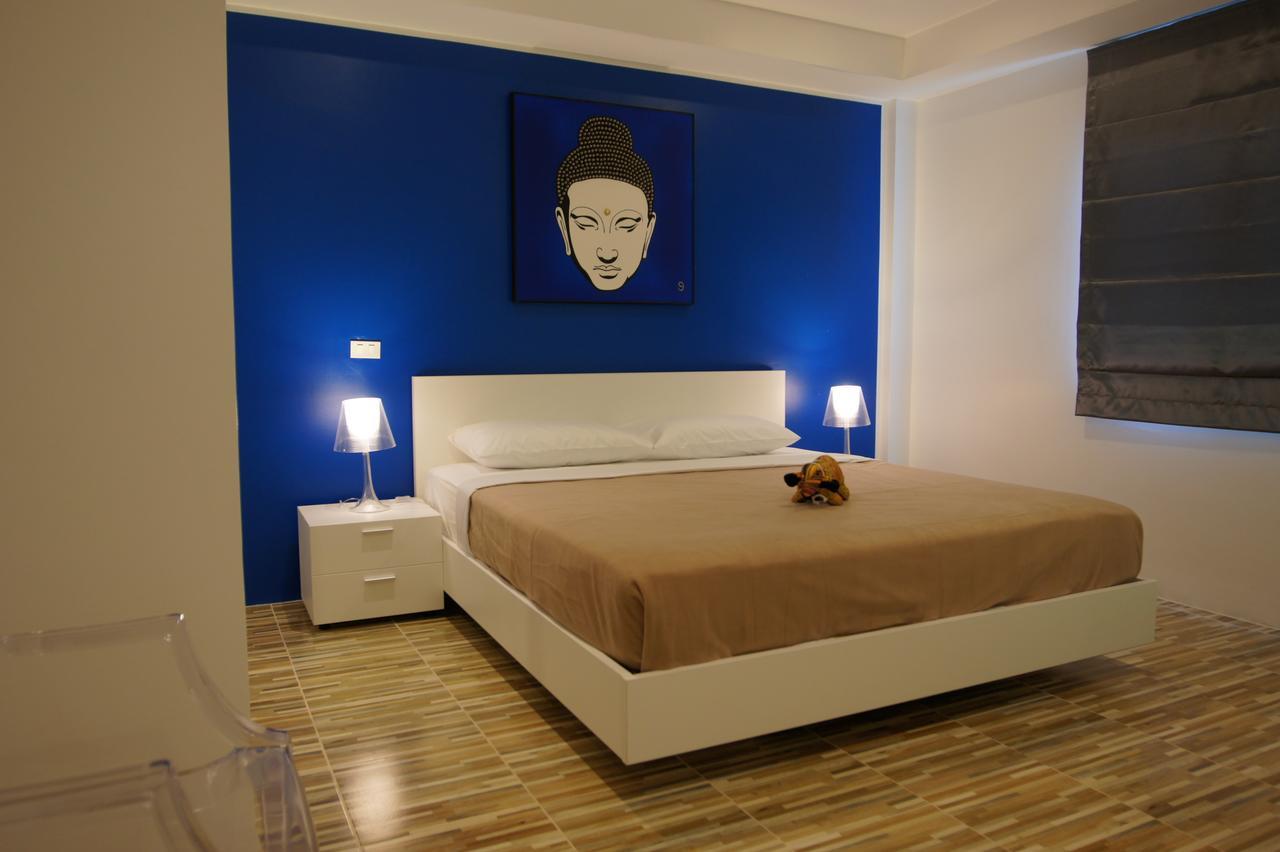 Lotus Art Guesthouse Pattaya Extérieur photo